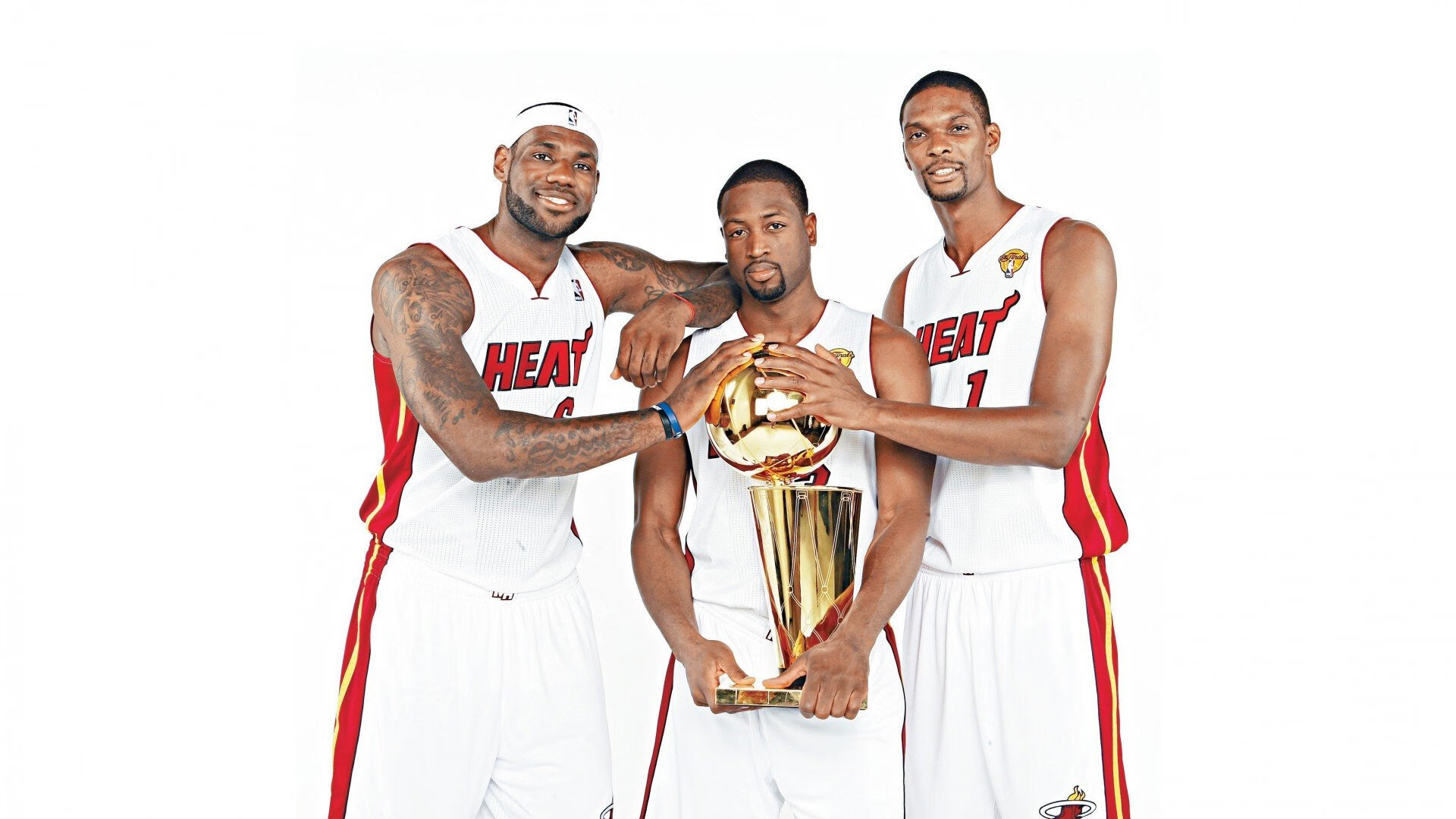 开云体育中国-绿茵场外的混双革命,当德国战车化身黄鸭组合,如何让法国雄鸡哑火?