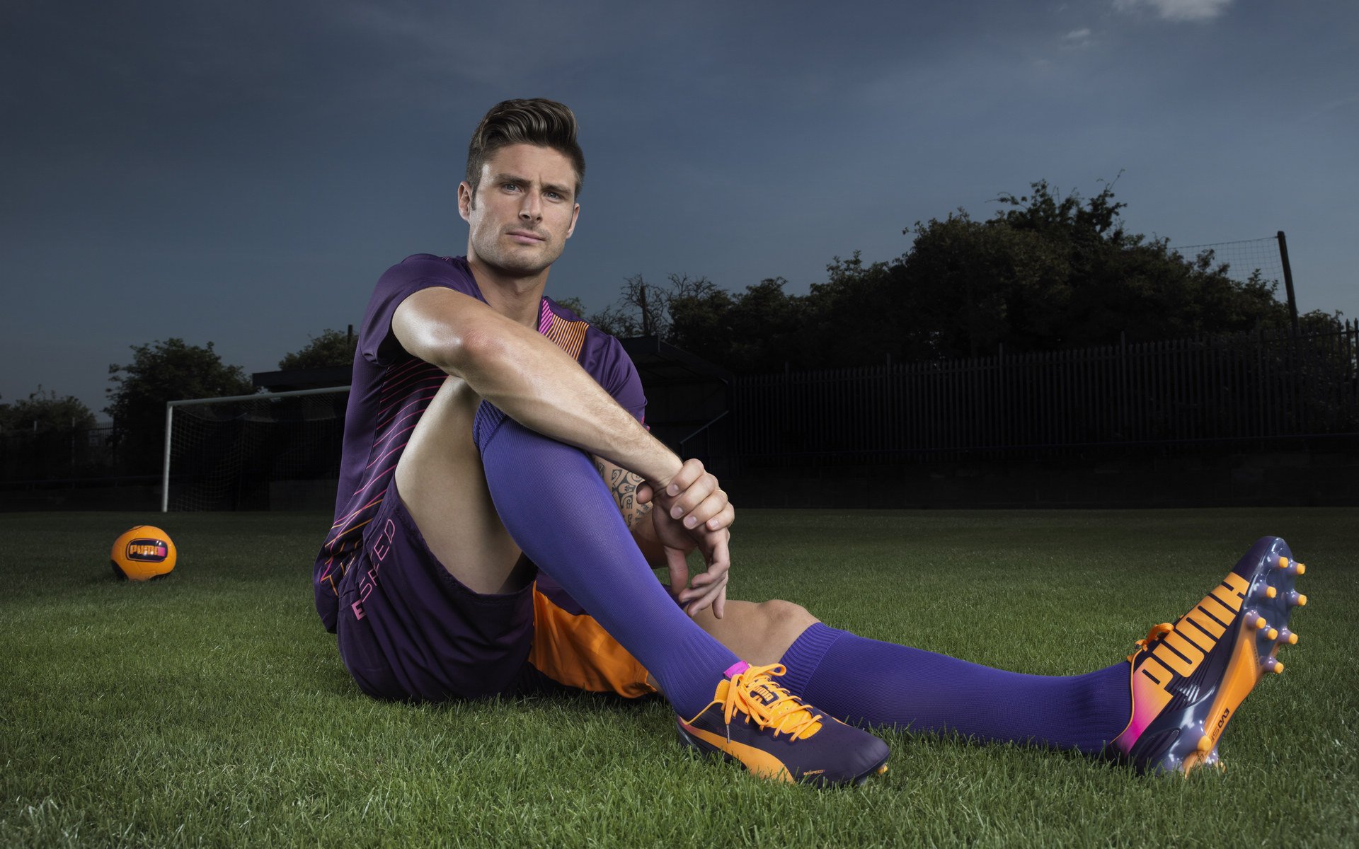 开云体育登录-马赛的孤船,内马尔的灯塔,一艘船如何驶过银河战舰